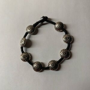 NEW Silver Platted Gray faux Bracelet Flower Design